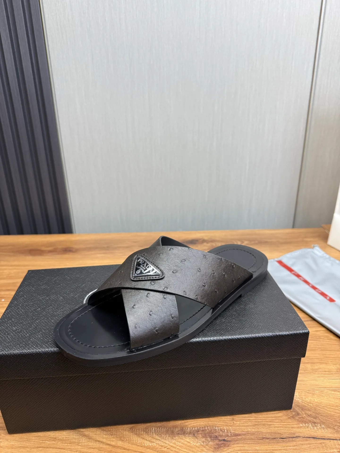 Factory price 340💰 ＰＲＡＤＡPrada - popular men's slippers hot sale 🔥 🩴Official website one to one production 38-45 sizes 45 46 🉑️Customized!